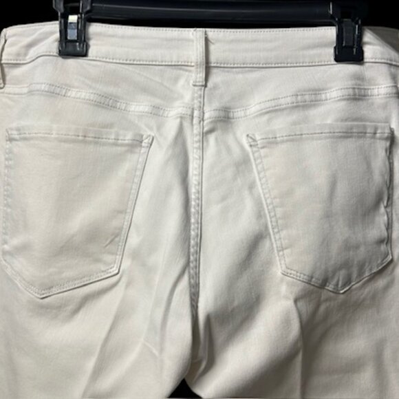 a.n.a. ( A New Approach) Cream Colored Mid Rise Jeggings-Size 14P-Straight Leg - Picture 7 of 8